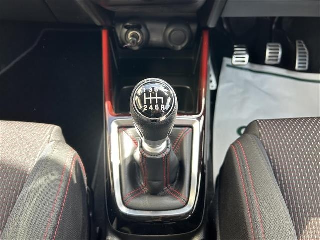 Suzuki SWIFT 2018 8421995-4