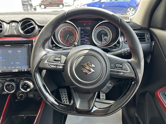Suzuki SWIFT 2018 8421995-7