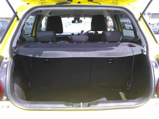 Suzuki SWIFT 2018 8422138-10