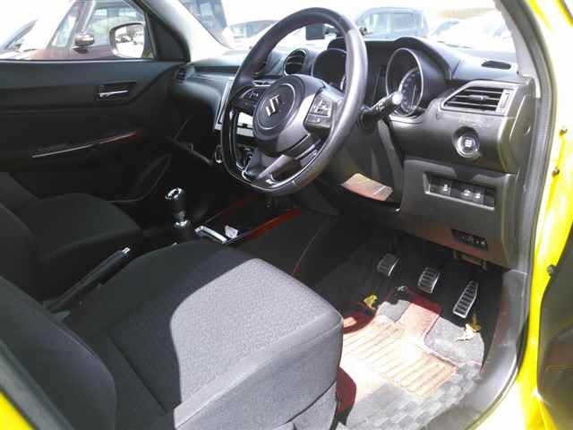 Suzuki SWIFT 2018 8422138-3