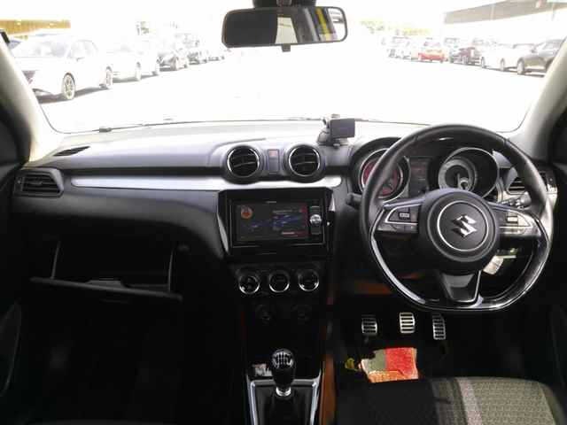 Suzuki SWIFT 2018 8422138-8