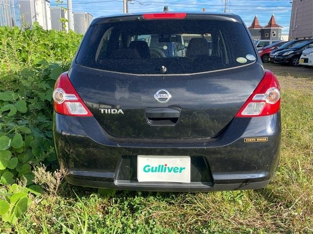Nissan TIIDA 2012 8425706-1