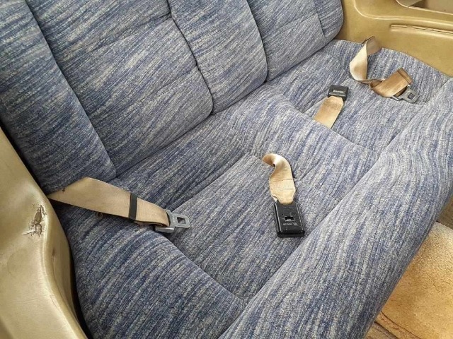 Isuzu 117 COUPE 1980 8454338-12