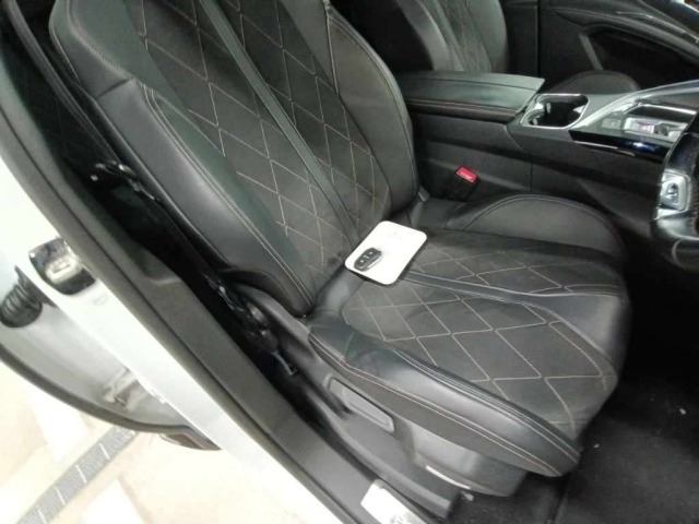 Peugeot 5008 2018 8455727-10