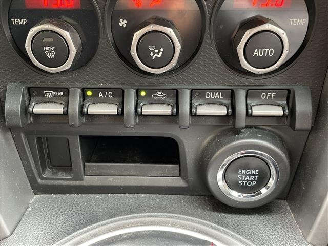 Toyota 86 2013 8450986-16