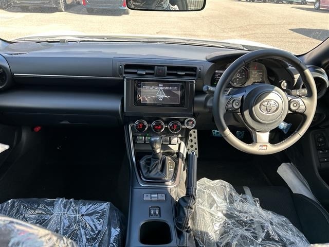Toyota 86 2026 8451018-14