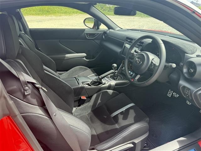 Toyota 86 2023 8451037-14