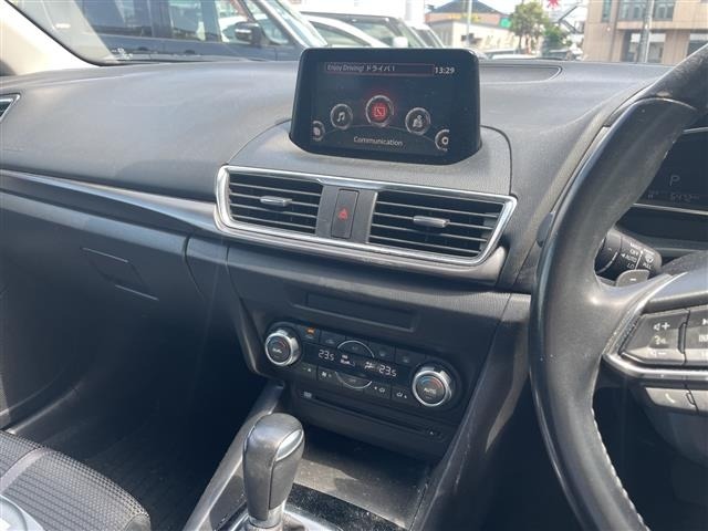 Mazda AXELA 2016 8452043-12