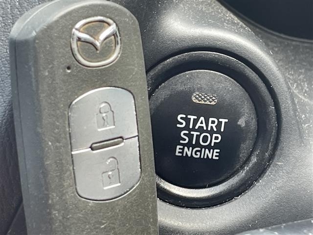 Mazda AXELA 2016 8452043-4
