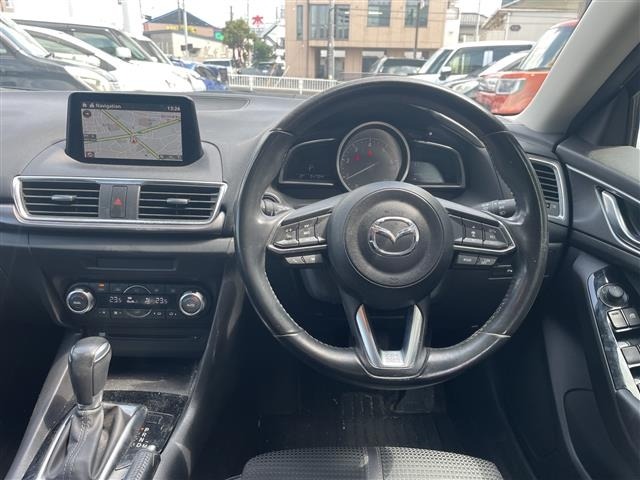 Mazda AXELA 2016 8452043-7