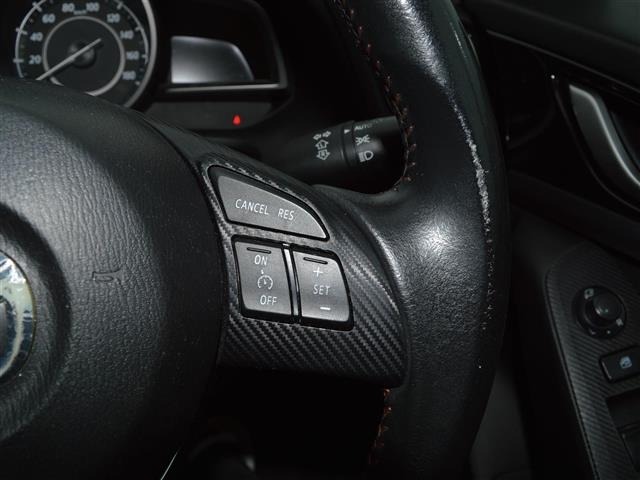 Mazda AXELA 2014 8452064-1
