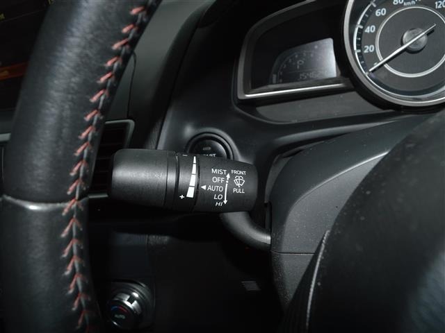 Mazda AXELA 2014 8452064-3