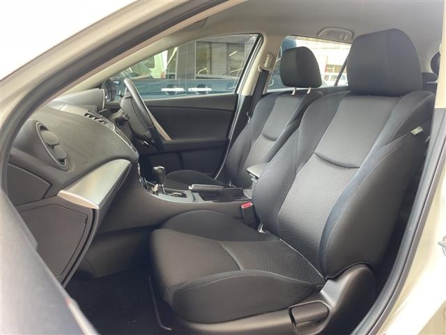 Mazda AXELA 2012 8452065-10