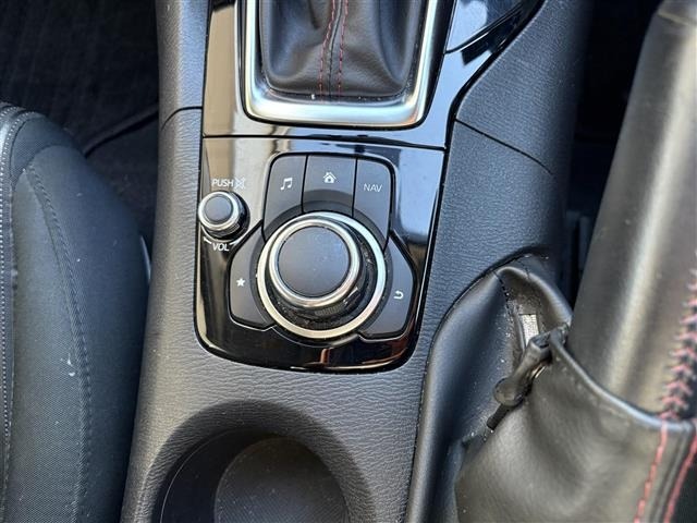 Mazda AXELA 2013 8452068-10