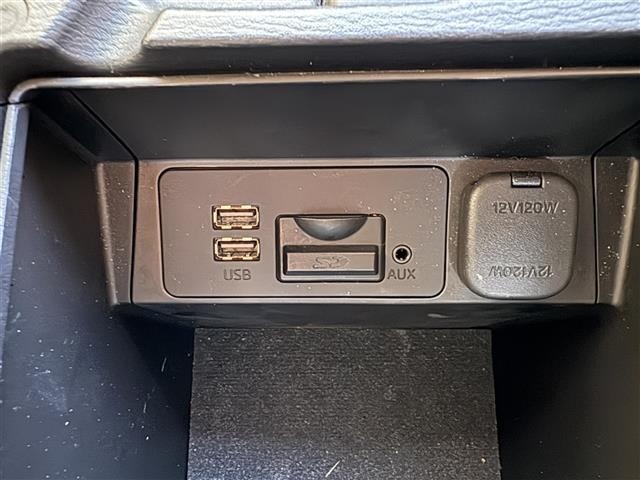 Mazda AXELA 2013 8452068-12