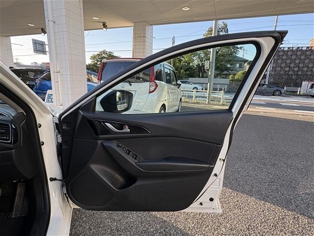 Mazda AXELA 2013 8452068-2