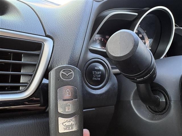 Mazda AXELA 2013 8452068-7