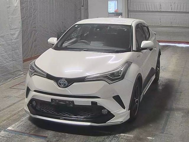 Toyota C-HR 2017 8456173-0
