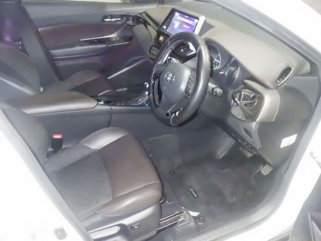 Toyota C-HR 2017 8456173-3