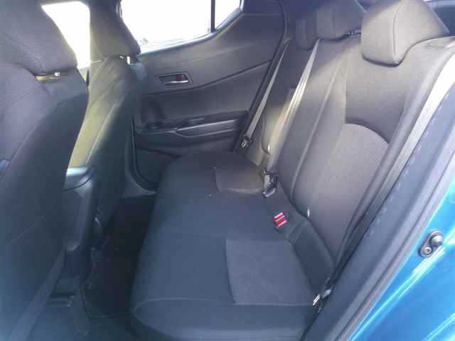 Toyota C-HR 2017 8456175-9