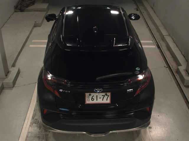 Toyota C-HR 2017 8456177-7