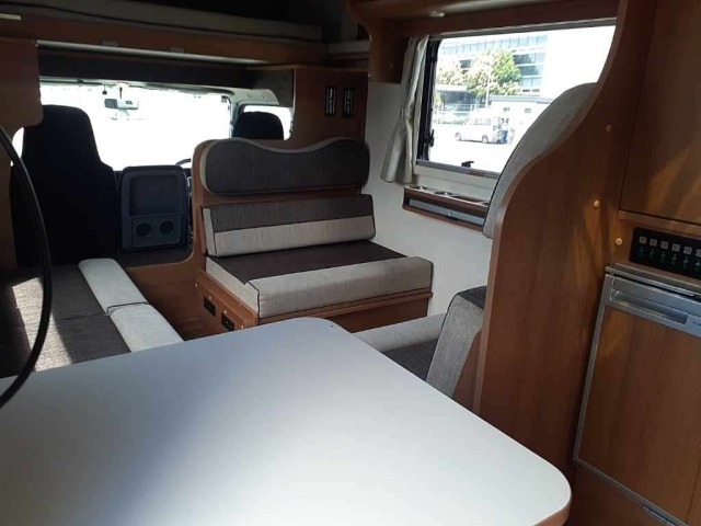 Toyota CAMROAD 2019 8448443-9