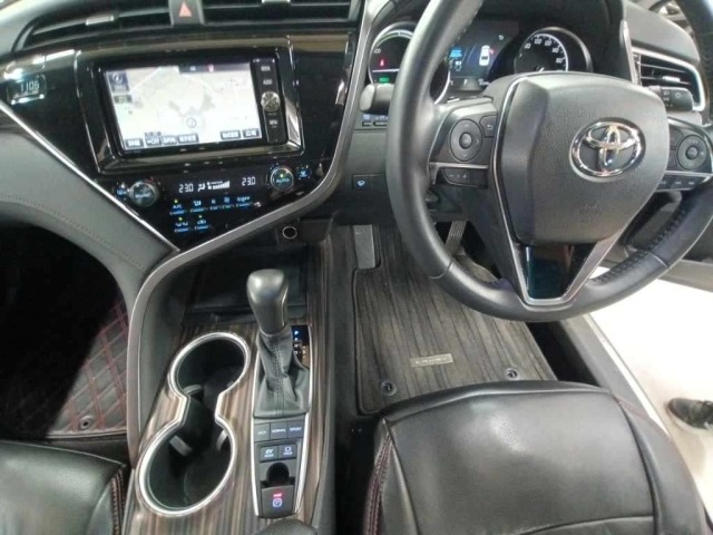 Toyota CAMRY 2017 8456272-11