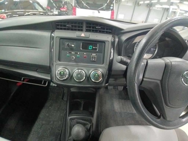 Toyota COROLLA AXIO 2026 8447680-11