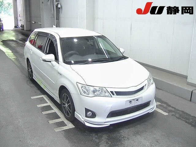 Toyota COROLLA FIELDER 2014 8456841-0