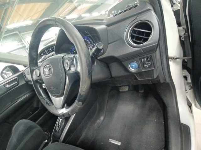 Toyota COROLLA FIELDER 2013 8456843-9