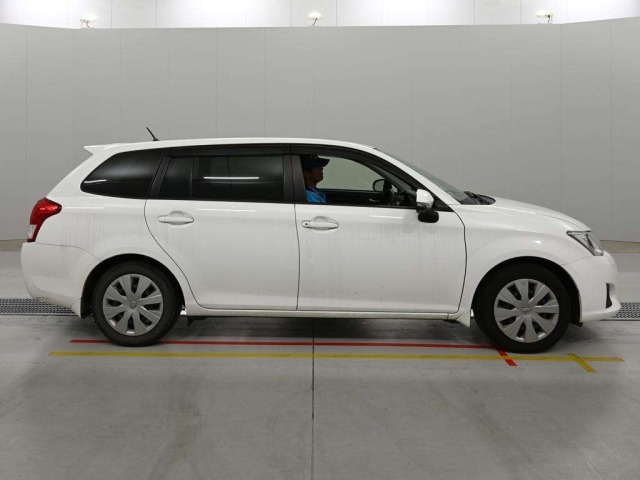 Toyota COROLLA FIELDER 2014 8456851-3