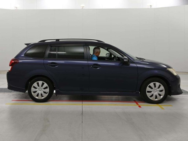 Toyota COROLLA FIELDER 2013 8456852-3