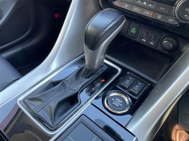 Mitsubishi ECLIPSE CROSS 2018 8445028-21
