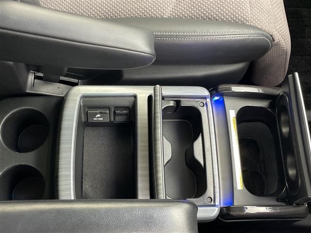 Nissan ELGRAND 2016 8454604-4
