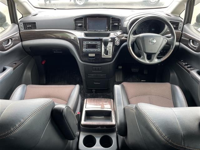 Nissan ELGRAND 2013 8454612-14
