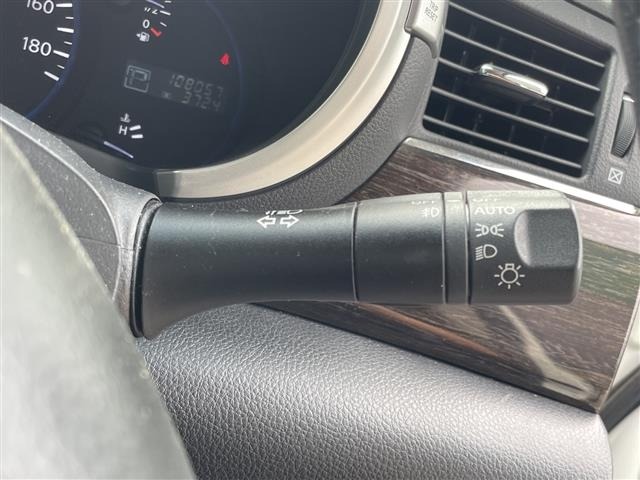 Nissan ELGRAND 2013 8454612-7