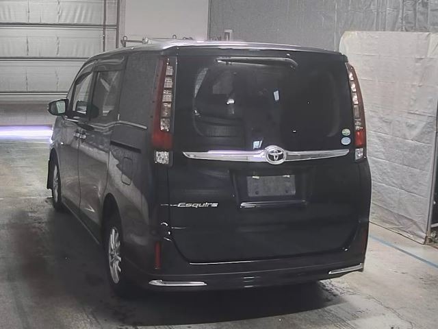 Toyota ESQUIRE 2015 8464289-8