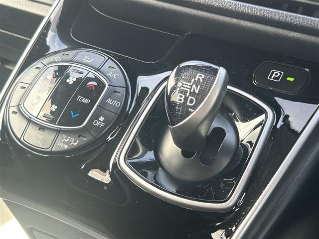 Toyota ESQUIRE 2015 8464571-20