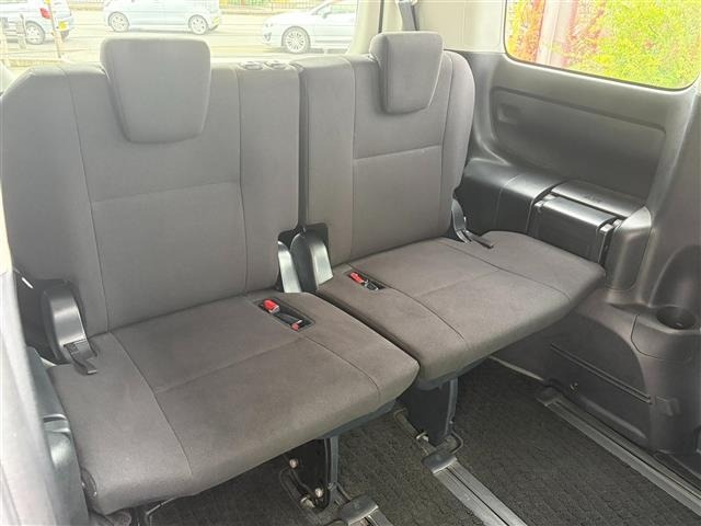 Toyota ESQUIRE 2015 8464571-9