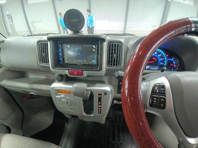 Suzuki EVERY WAGON 2018 8450283-11