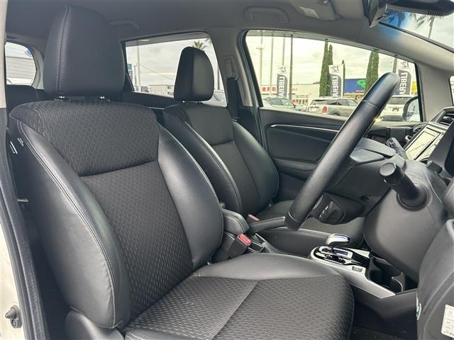 Honda FIT 2015 8444073-4