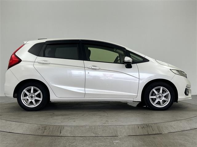 Honda FIT 2017 8444211-2