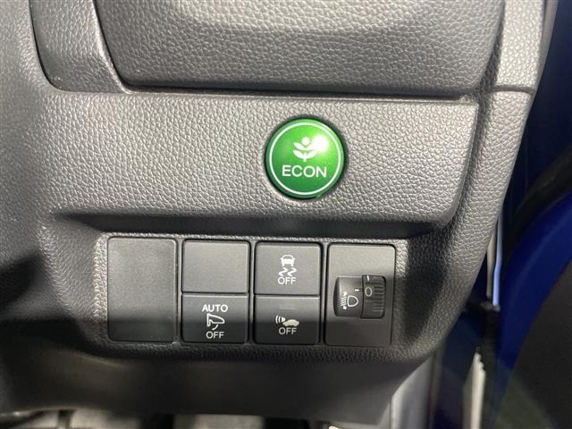 Honda FIT 2016 8444329-11