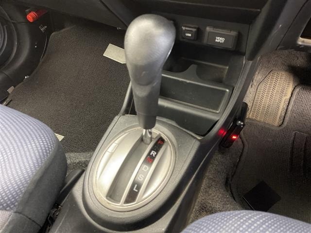 Honda FIT 2010 8444415-11