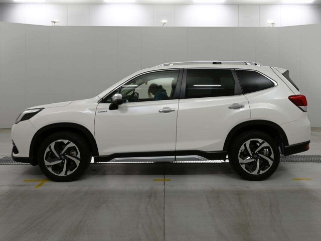 Subaru FORESTER 2023 8458658-4