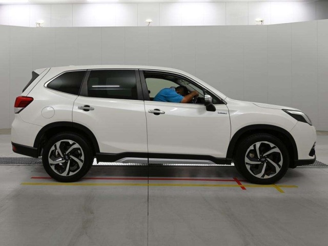 Subaru FORESTER 2022 8458695-3