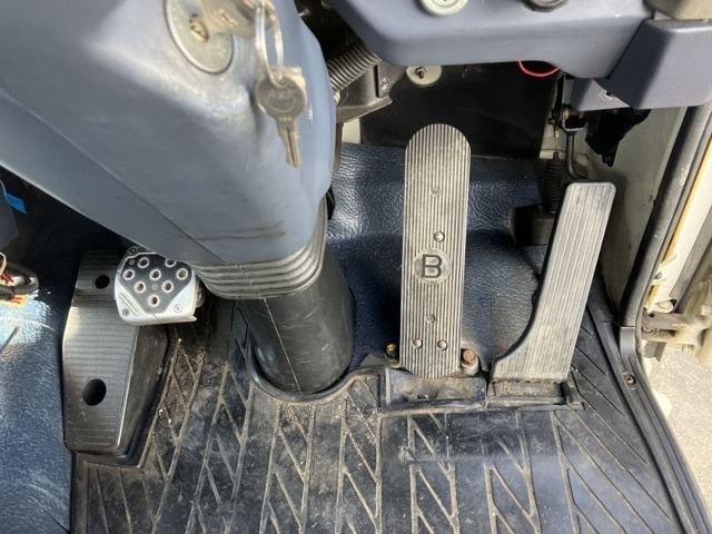 Isuzu FORWARD 1991 8464603-4