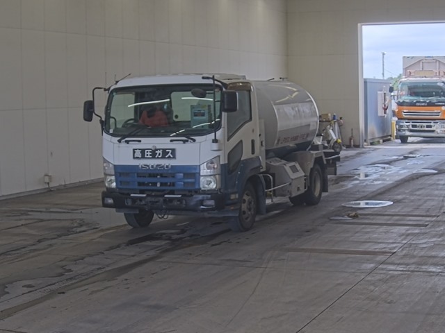 Isuzu FORWARD 2011 8464617-0