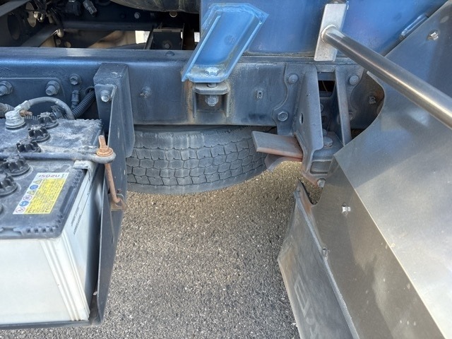 Isuzu FORWARD 2011 8464617-16