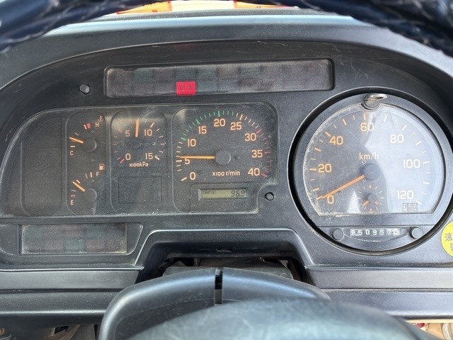 Isuzu FORWARD 2003 8464623-6